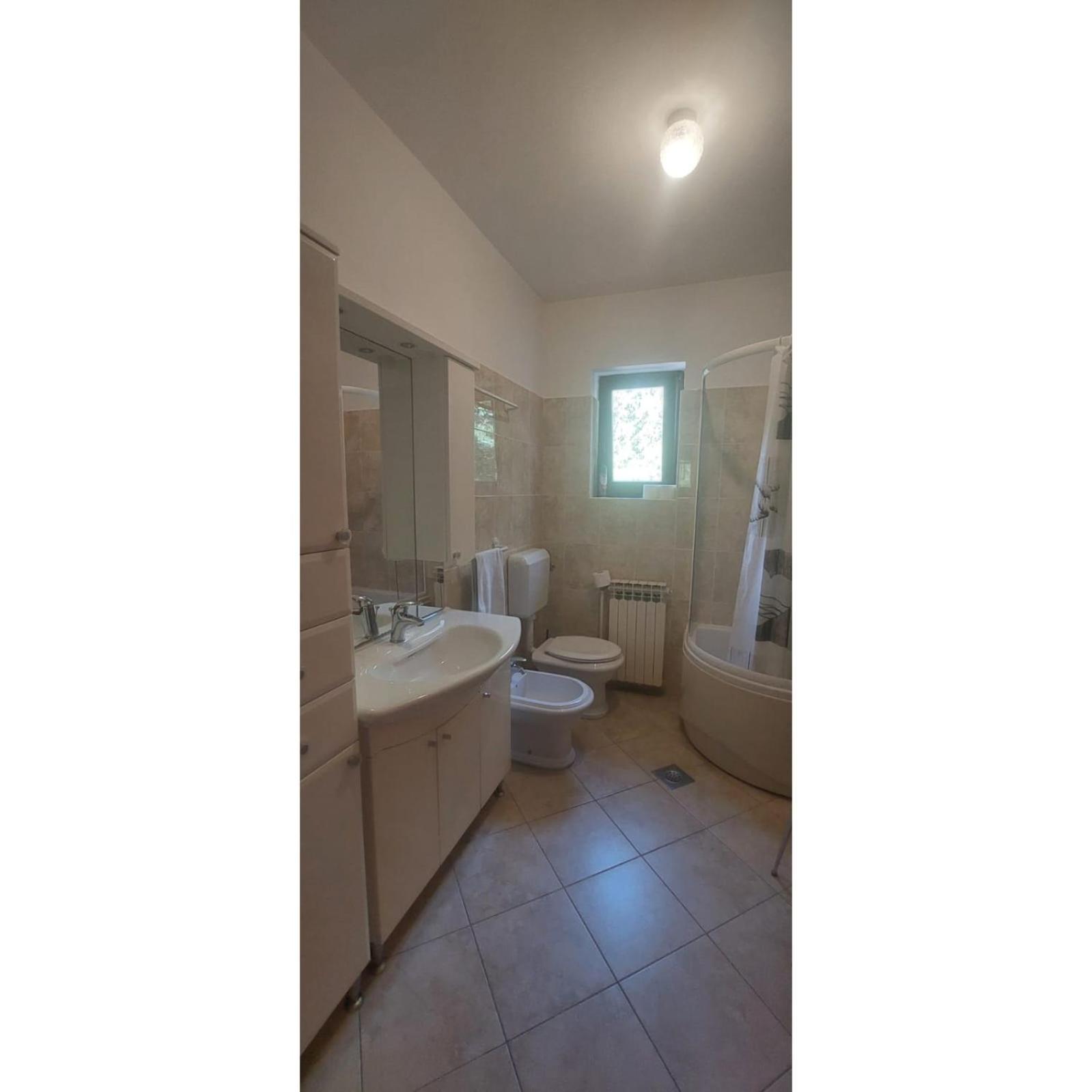 Apartman Dino Roč Eksteriør bilde